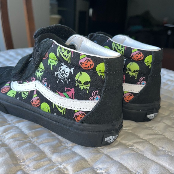 Glow in the Dark!! Trippy dip Vans Kids Sk8-Mid Reissue V Shoe - Picture 2 of 8